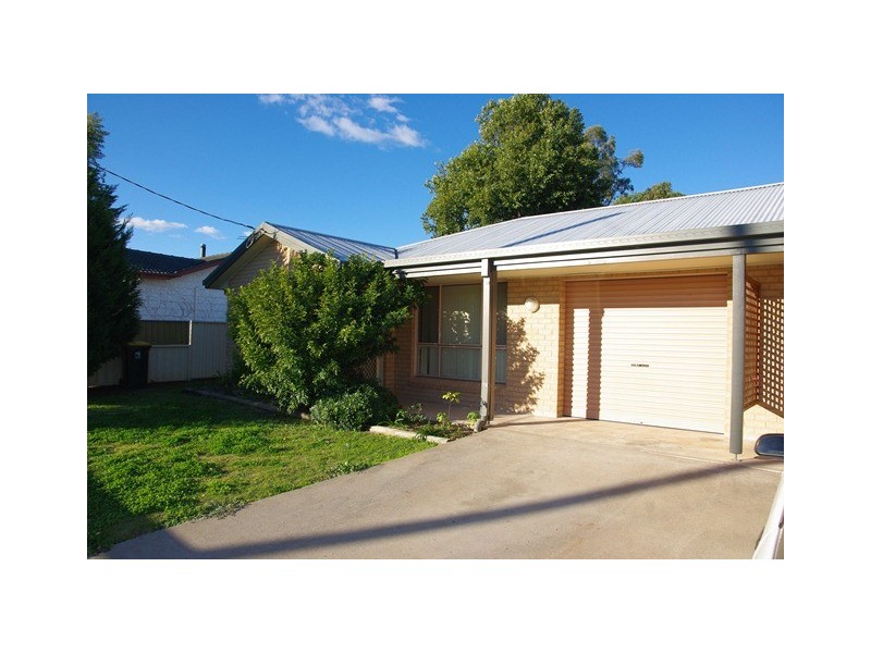 1/62 Scott, Scone NSW 2337