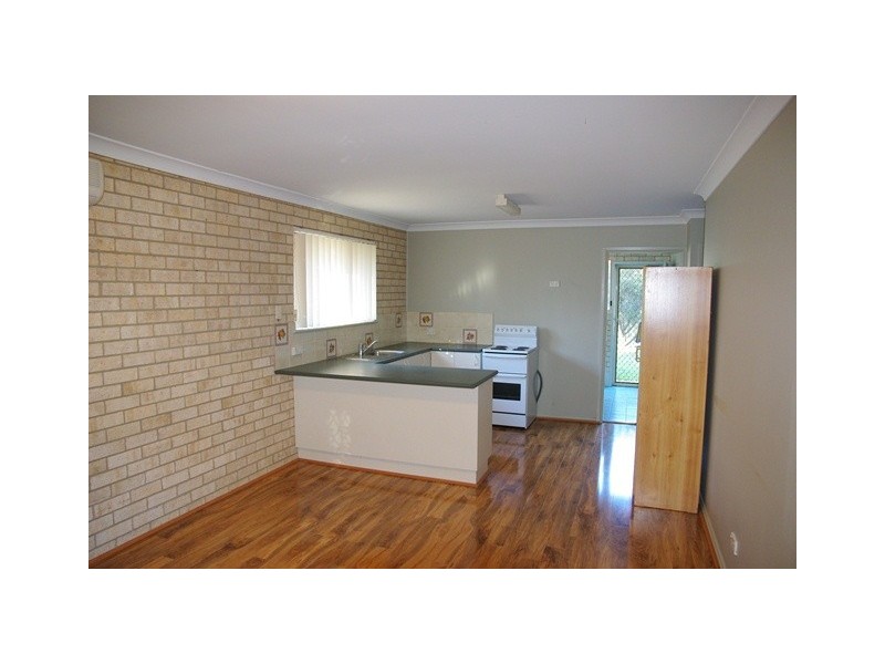 1/62 Scott, Scone NSW 2337