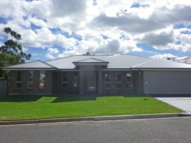 4 Joan Street, Scone NSW 2337