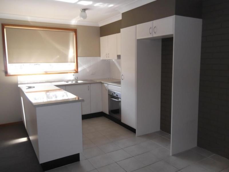 2/7 Nyarra, Scone NSW 2337