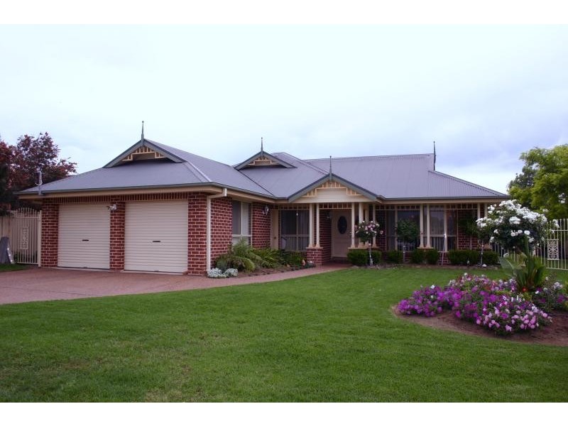 118 Barton STREET, Scone NSW 2337