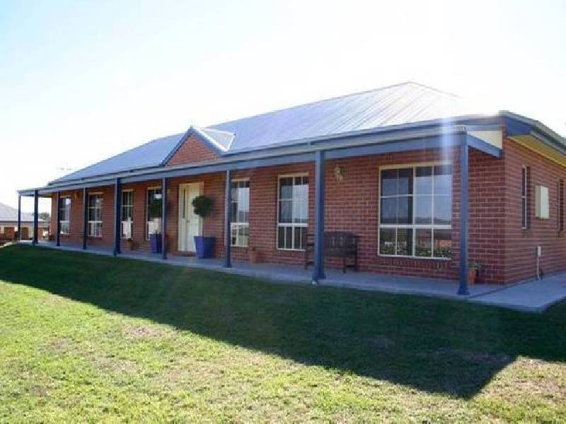 6 Halstead CLOSE, Scone NSW 2337
