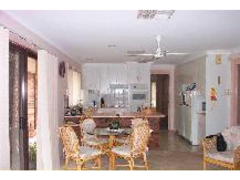 4 Askin PLACE, Scone NSW 2337