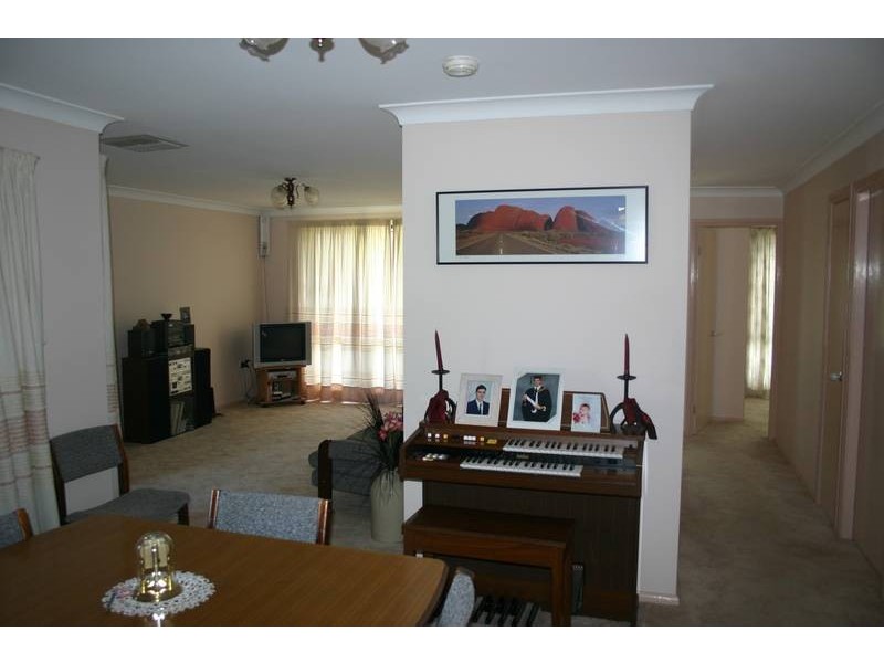 4 Askin PLACE, Scone NSW 2337