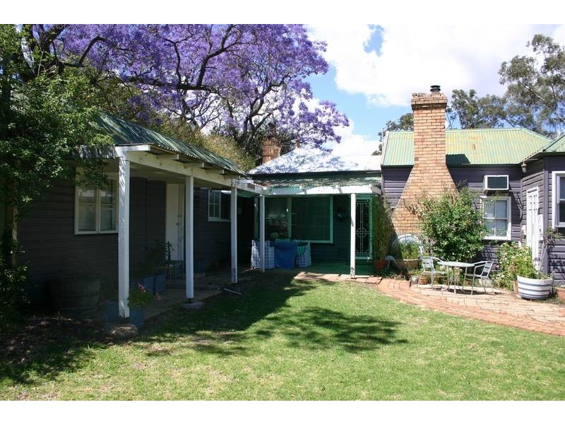 82 Kelly STREET, Scone NSW 2337
