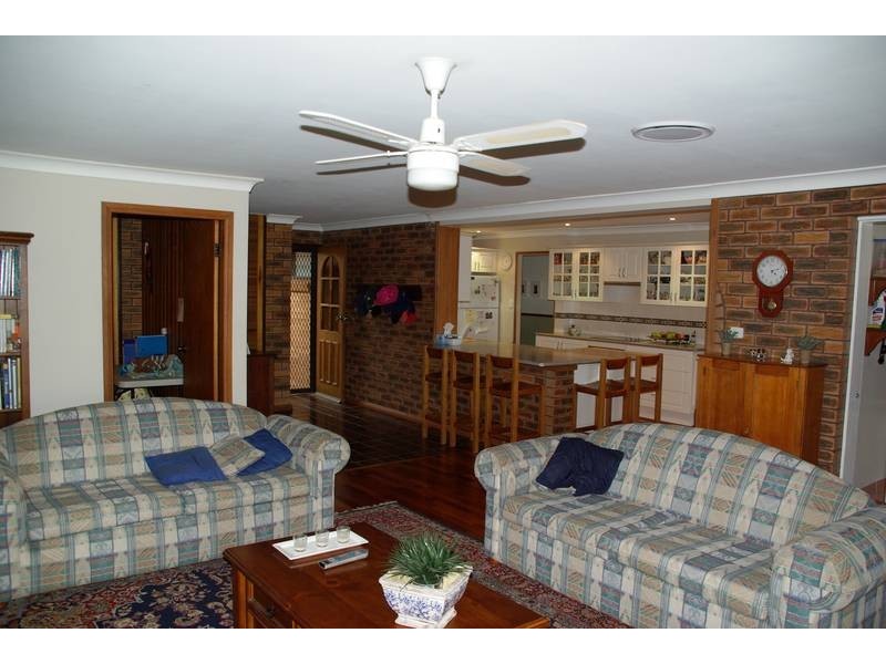 82 Barton STREET, Scone NSW 2337