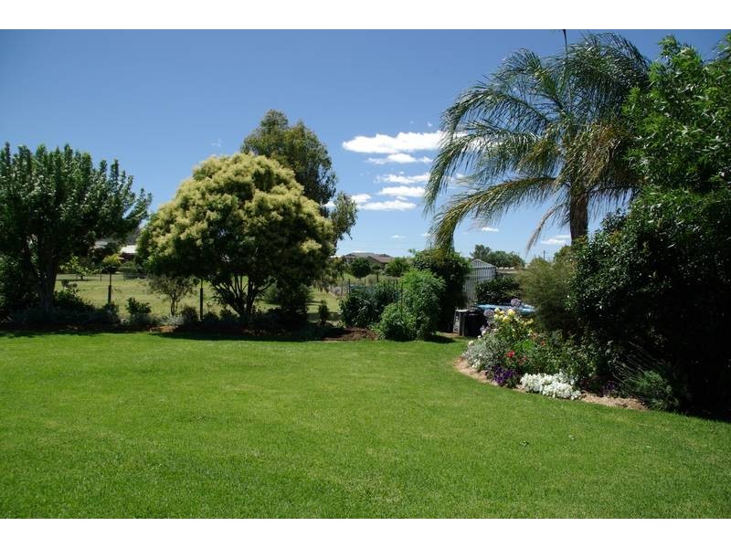 118 Barton Street, Scone NSW 2337