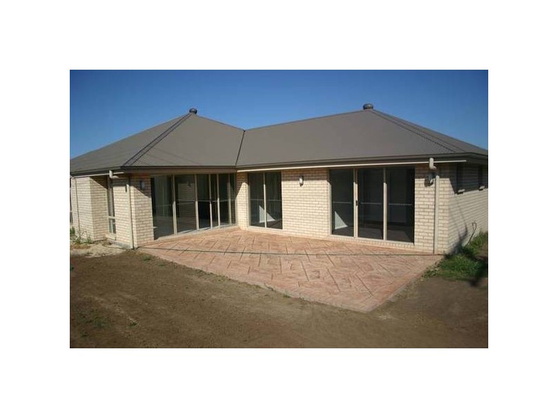 2 Askin Place, Scone NSW 2337