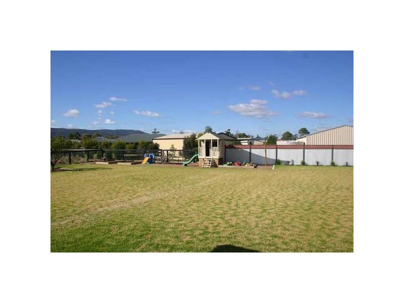 6 Derby Cl, Scone NSW 2337