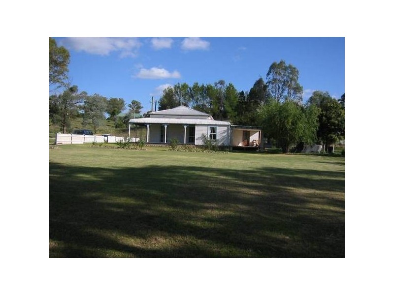 12 River Street, Gundy NSW 2337