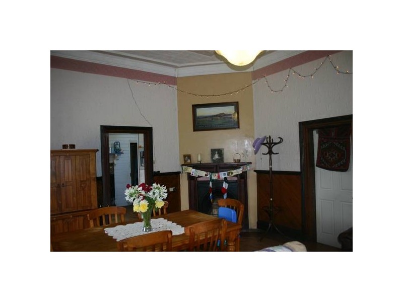 1 Vernon Street, Wingen NSW 2337