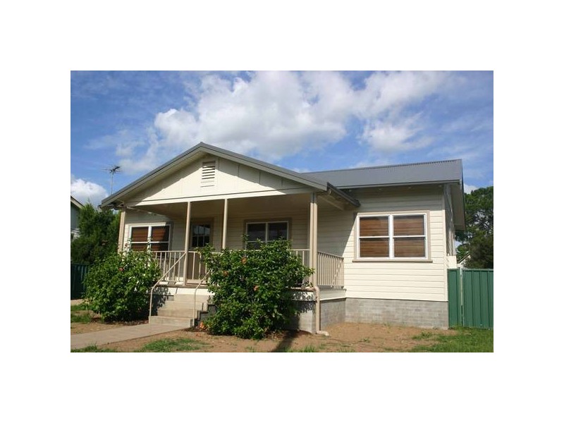 60 Waverley Street, Scone NSW 2337