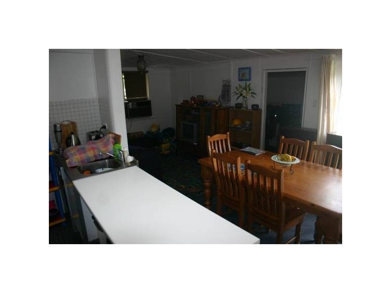 43 Oxford Rd, Scone NSW 2337