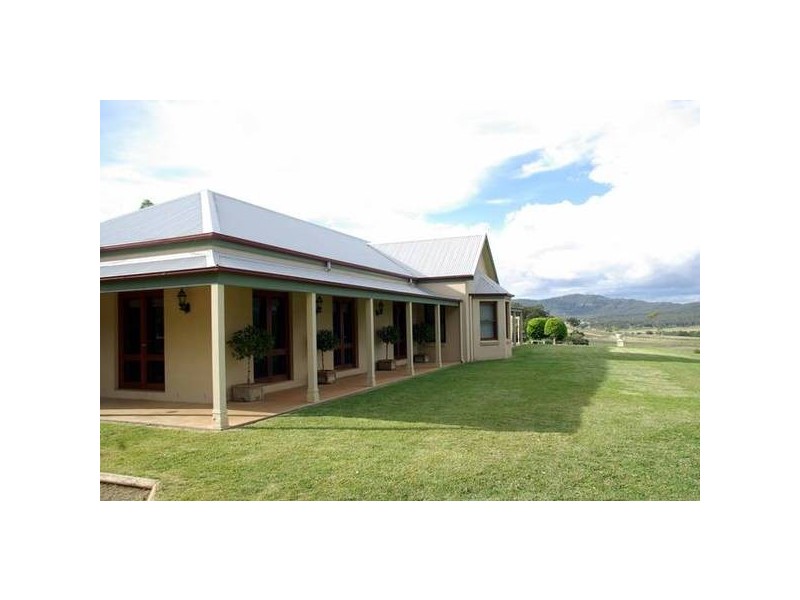 Bunnan Rd, Scone NSW 2337