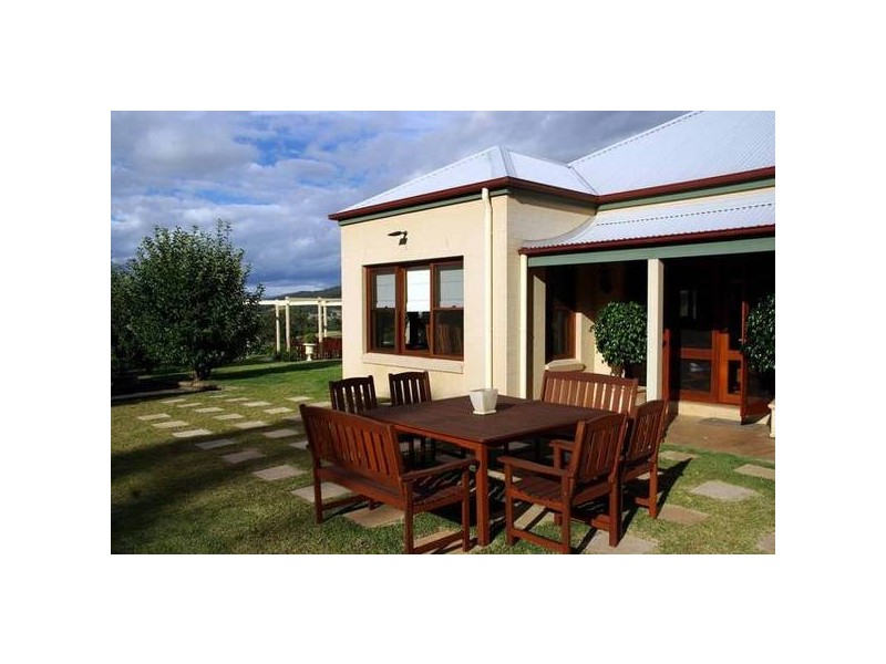 Bunnan Rd, Scone NSW 2337