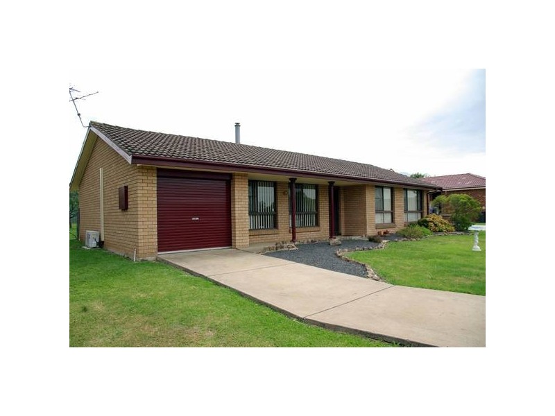 3 Lang Place, Scone NSW 2337