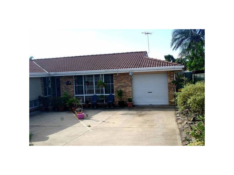 2/42 Sydney Street, Scone NSW 2337