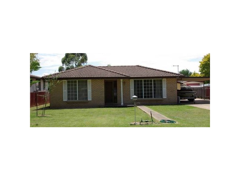 11 Gould Street, Scone NSW 2337