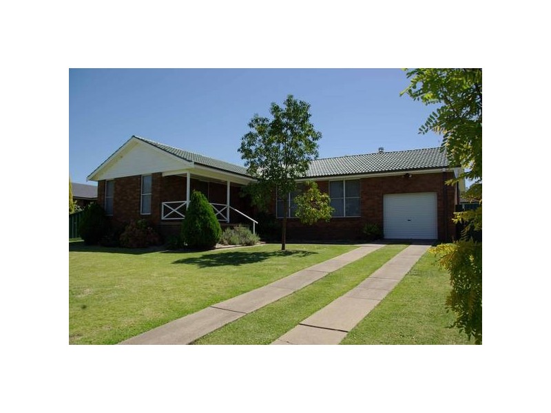 20 Askin Place, Scone NSW 2337
