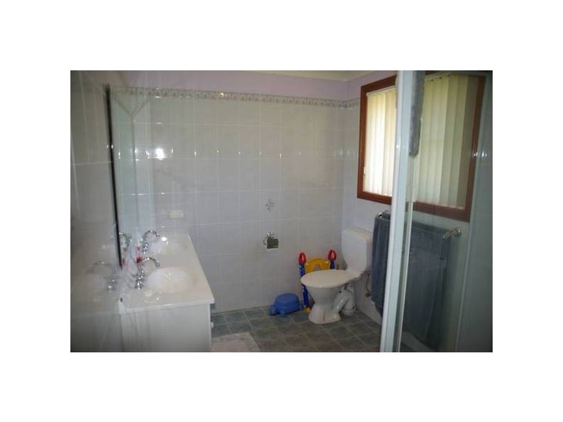 4 Halstead Close, Scone NSW 2337