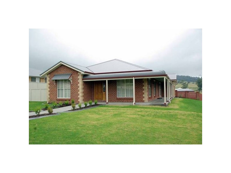 2 Redbank Drive, Scone NSW 2337
