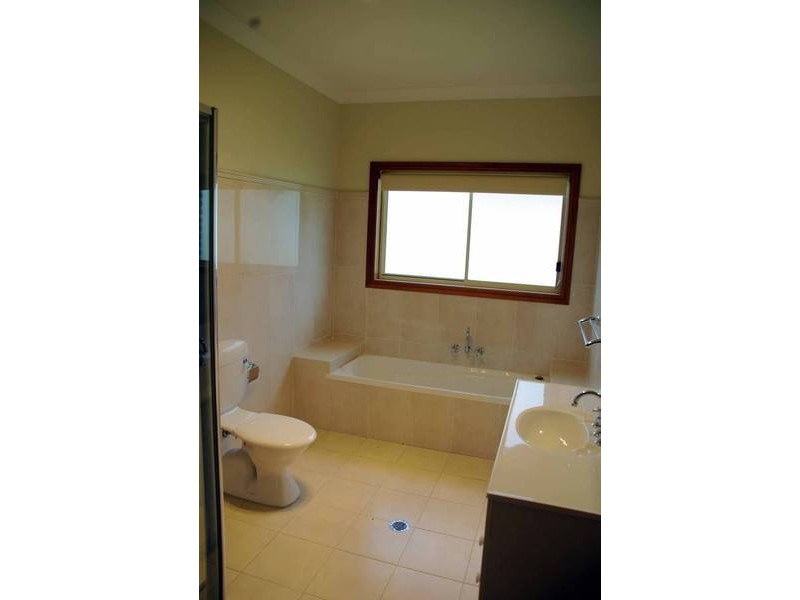 2 Redbank Drive, Scone NSW 2337