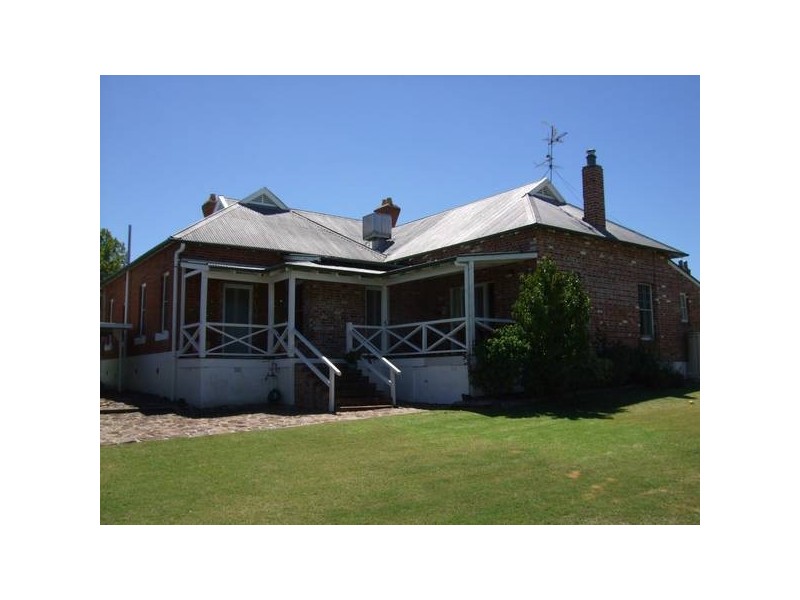 122 Henry Street, Quirindi NSW 2343