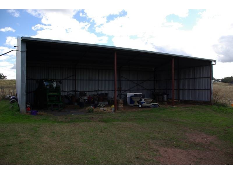 . New England Highway, Wallabadah NSW 2343