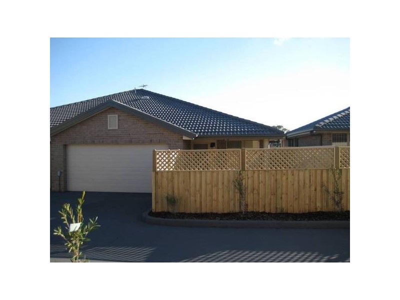 6/33 Everleigh Crt, Scone NSW 2337
