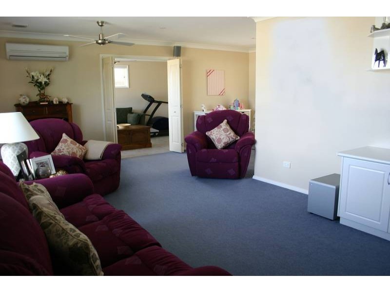 18 Honeysuckle Crescent, Scone NSW 2337