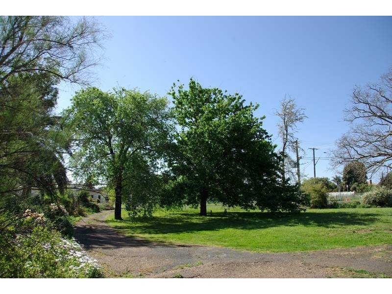 237 Kelly Street, Scone NSW 2337