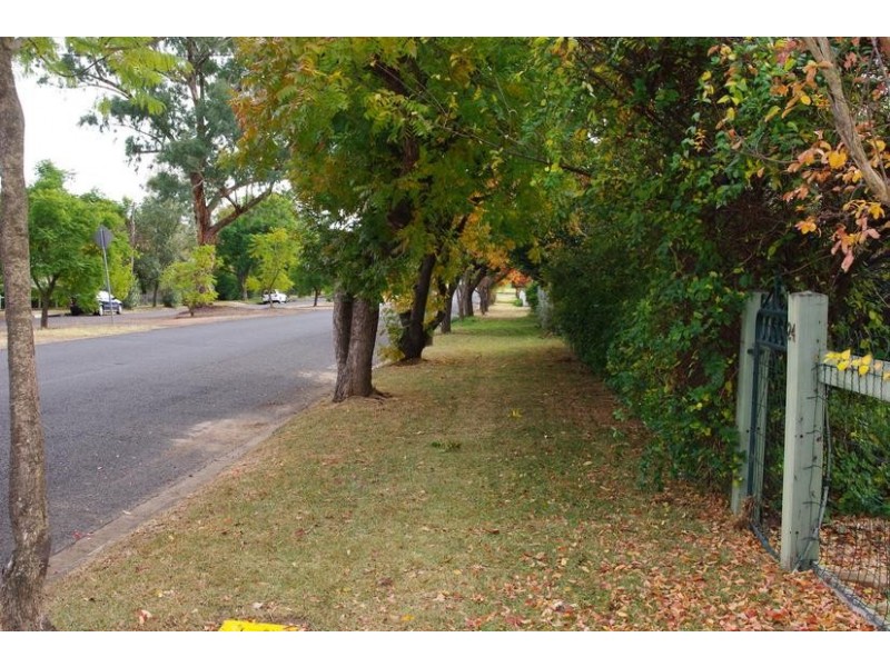 24 Oxford Road, Scone NSW 2337
