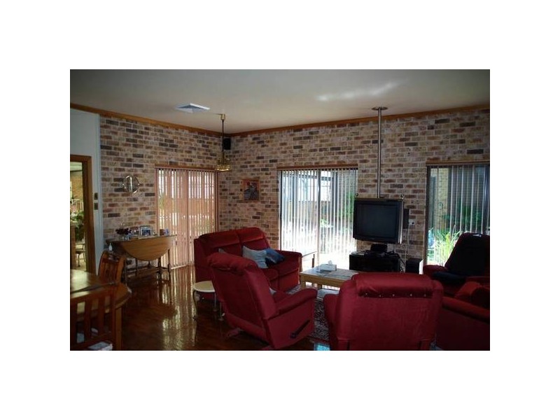 21 Waverley Street, Scone NSW 2337