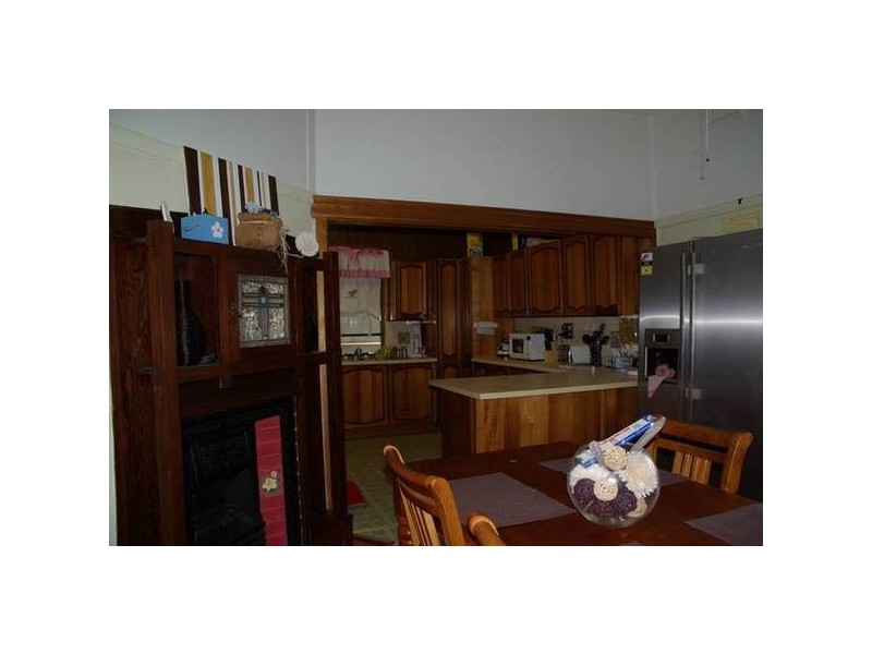 9 Mount Street, Aberdeen NSW 2336