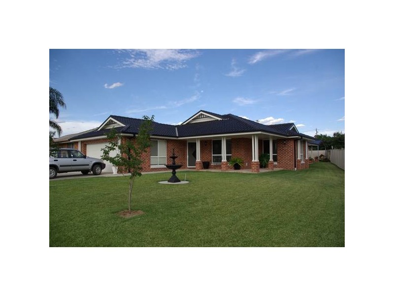 14 Wattle Street, Aberdeen NSW 2336