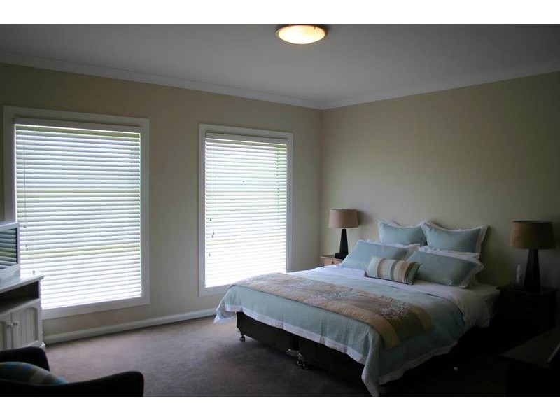 8 New England Highway, Blandford NSW 2338