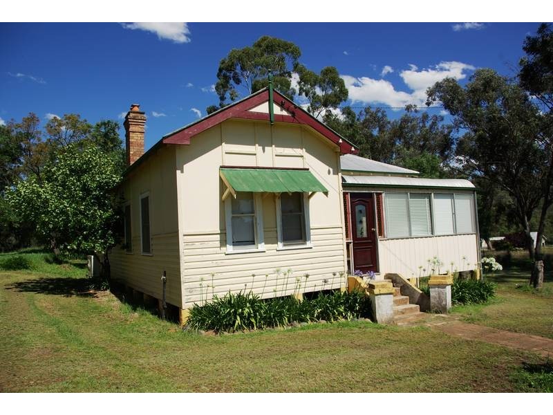 18 High Street, Moonan Flat NSW 2337