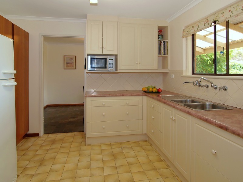8 Hunt Road, Hahndorf SA 5245