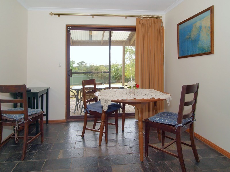 8 Hunt Road, Hahndorf SA 5245