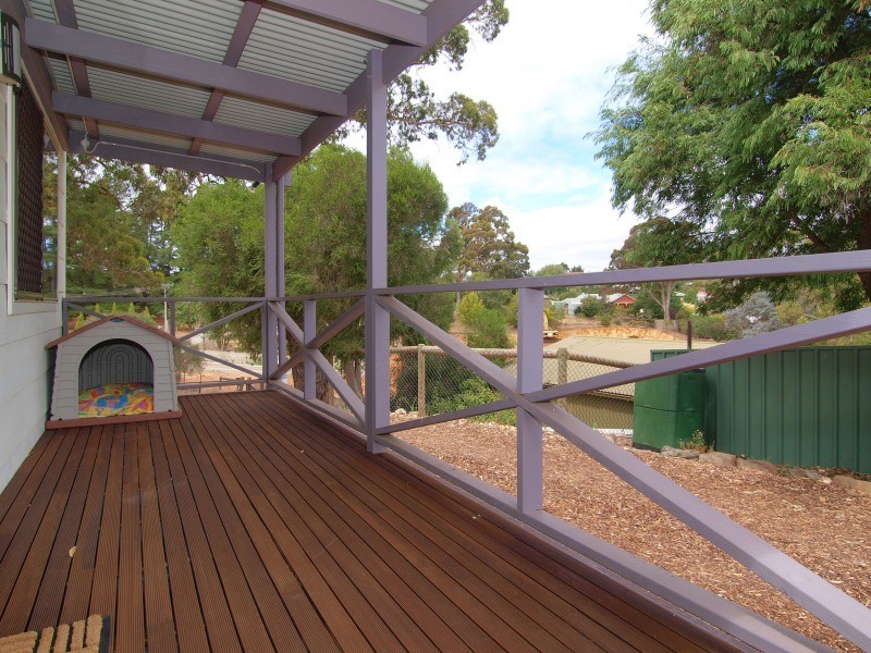 4 View Road, Woodside SA 5244