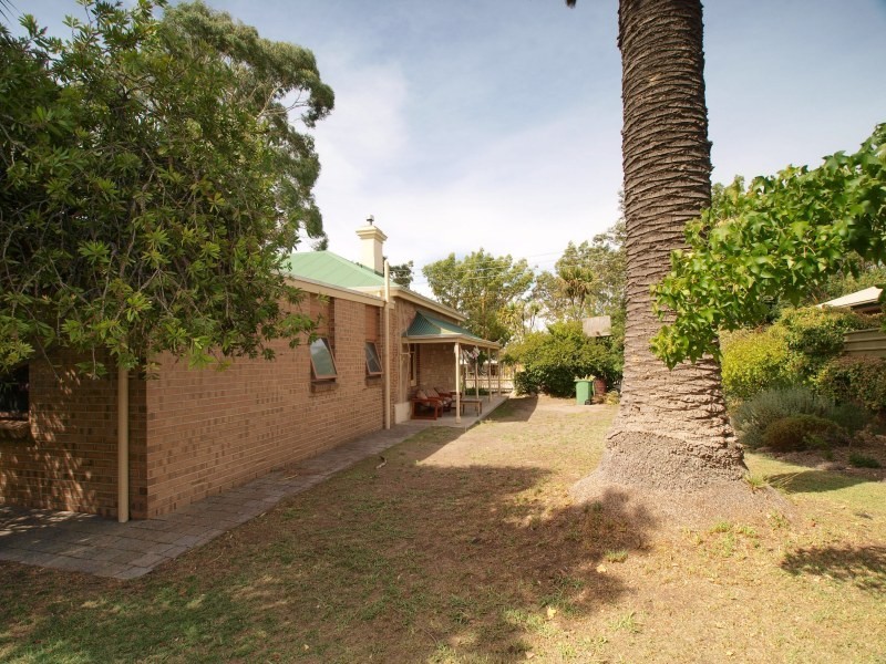 8 Exhibition Road, Mount Barker SA 5251