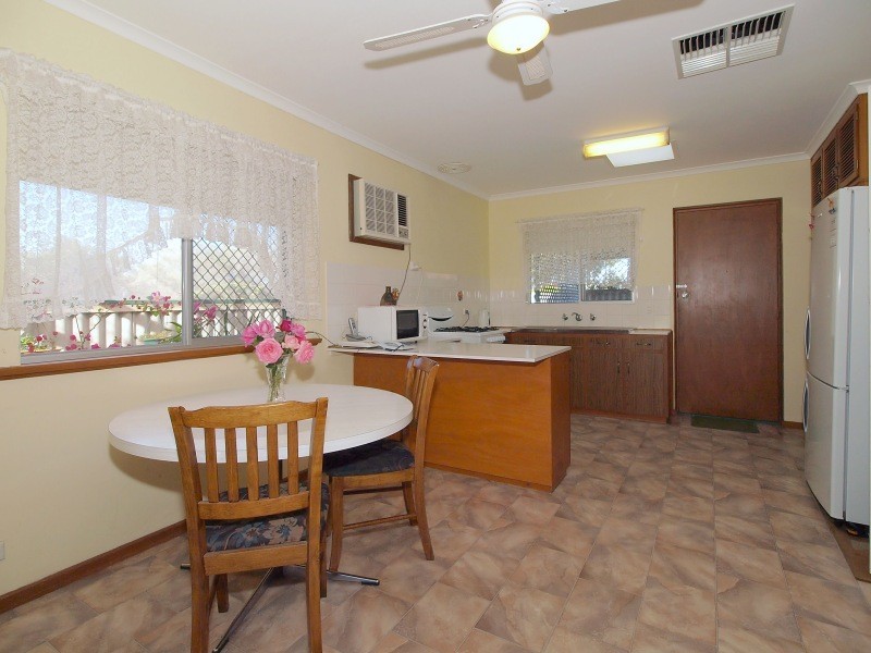 2/14 Tapping Crescent, North Haven SA 5018