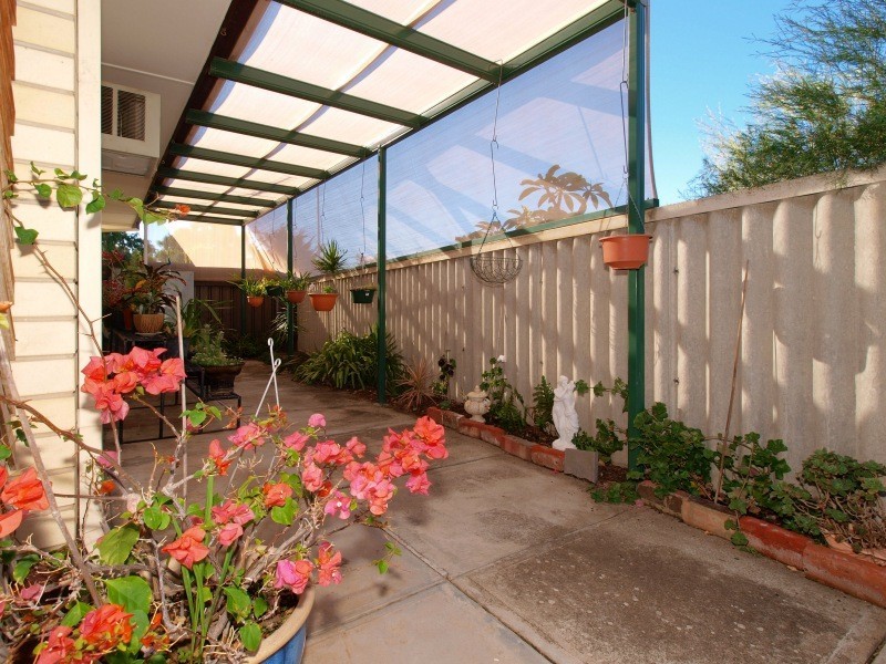 2/14 Tapping Crescent, North Haven SA 5018