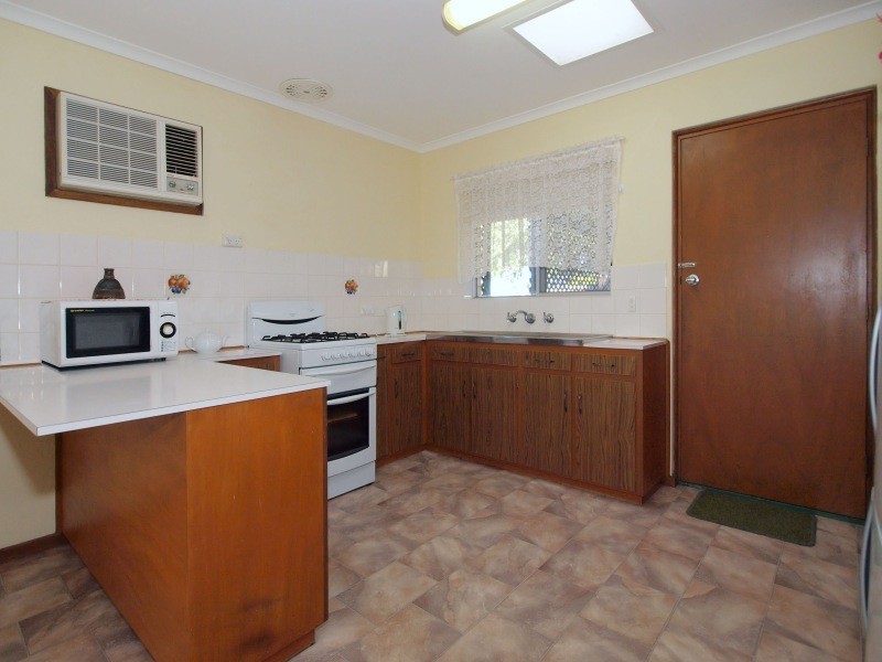2/14 Tapping Crescent, North Haven SA 5018