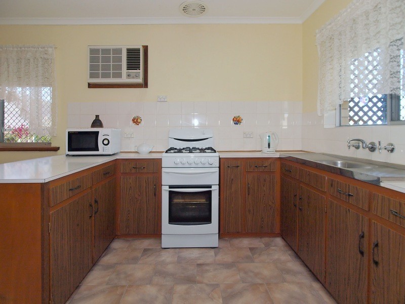 2/14 Tapping Crescent, North Haven SA 5018