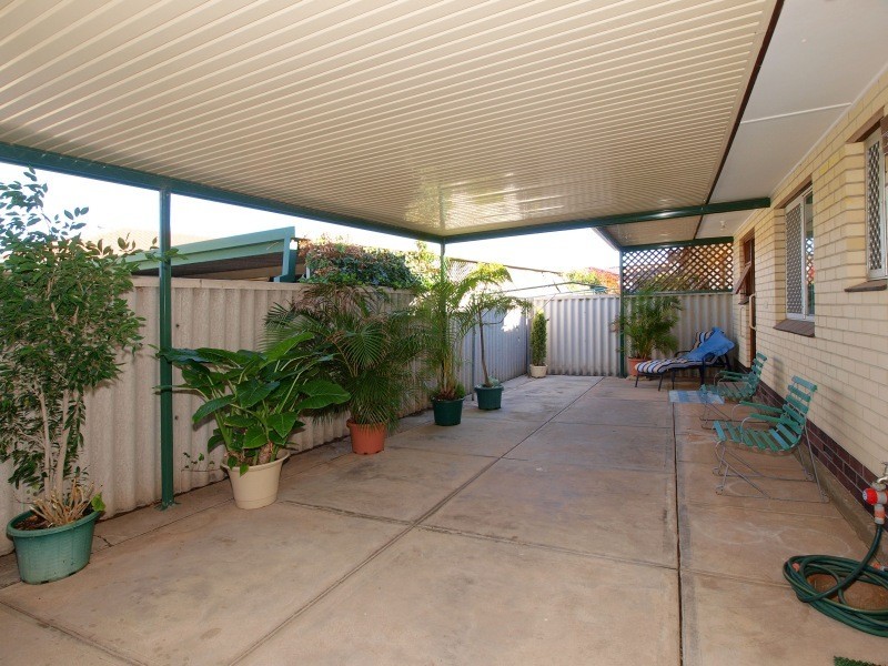 2/14 Tapping Crescent, North Haven SA 5018