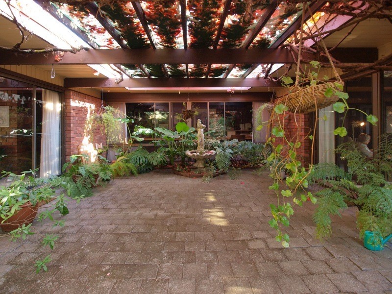 5 Fox Hill Road, Mount George SA 5155