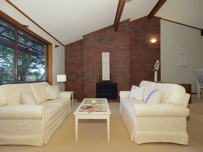 1 Hill View Road, Bridgewater SA 5155