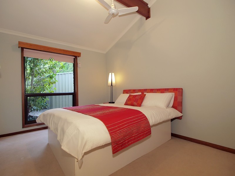 1 Hill View Road, Bridgewater SA 5155