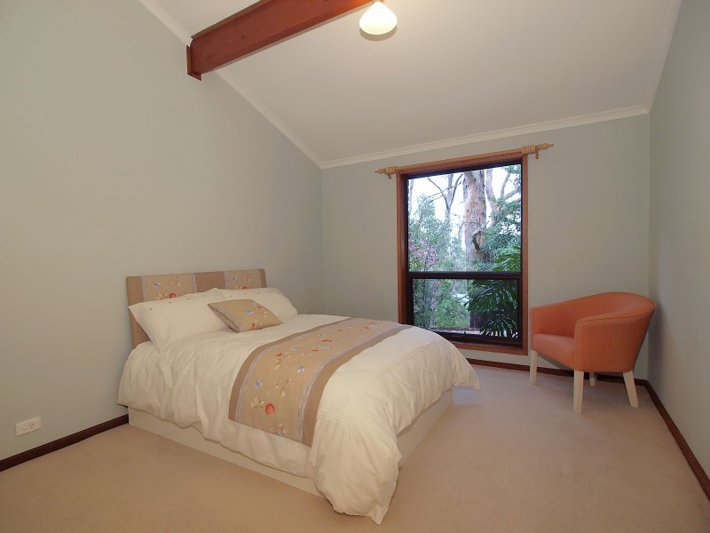 1 Hill View Road, Bridgewater SA 5155